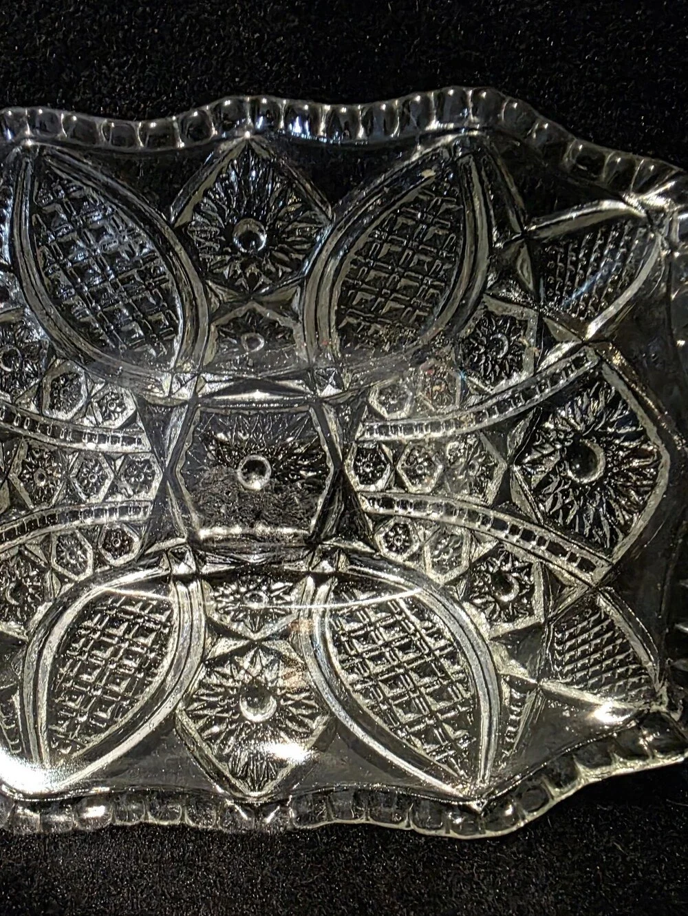 Vtg Indiana Glass Co. Small Rectangular Pressed Dishes Paneled Daisy & Finecut 2